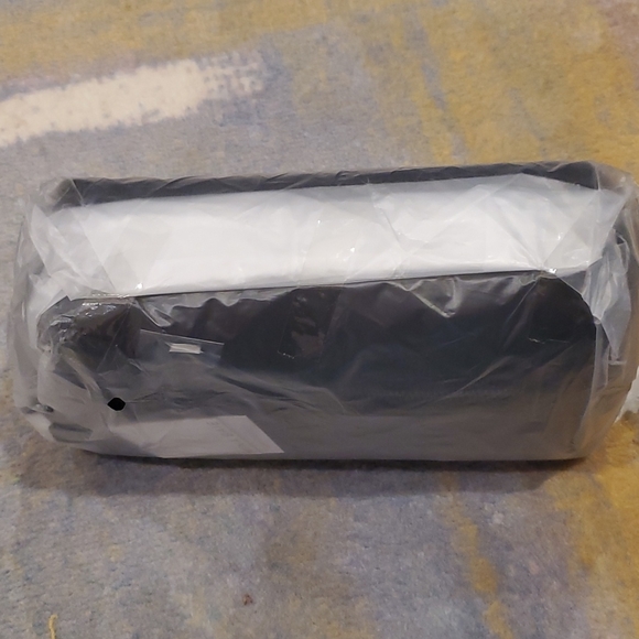 NWT Mina Baie Black/Gunmetal Londini - Picture 3 of 3